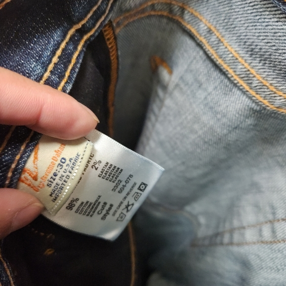 Mens Citizens of Humanity distressed jeans. - Picture 10 of 11